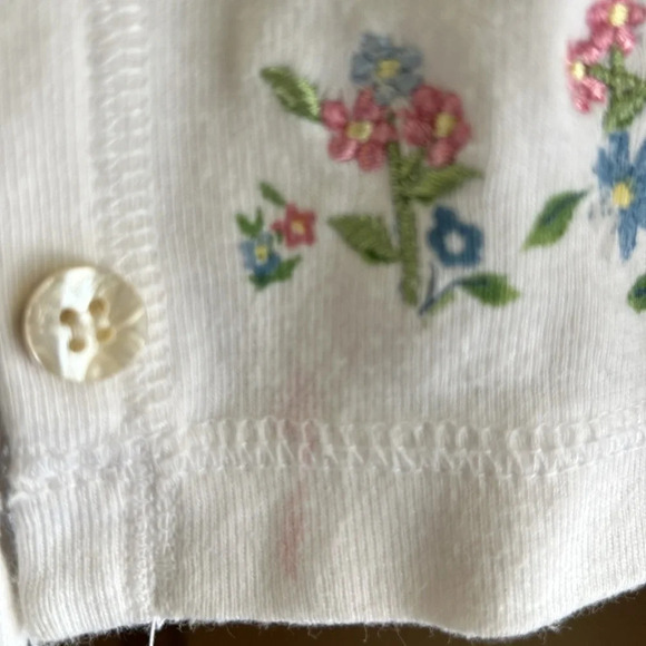 Liz Claiborne (XL) White Floral Button Down Cotton Embroidered Cardigan. - Picture 7 of 9